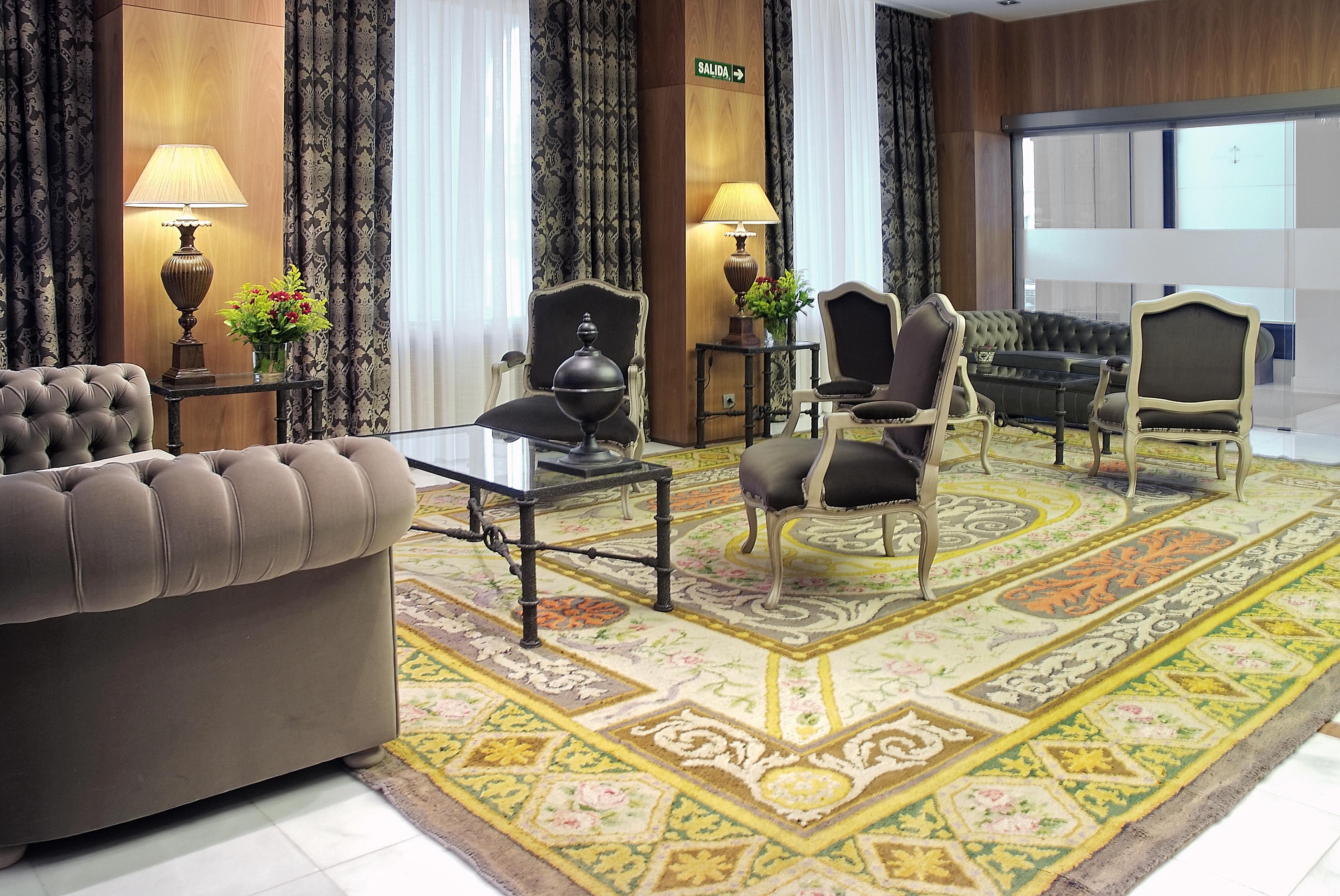 Gran Hotel La Perla Pamplona Exterior photo A carpet in a hotel lobby
